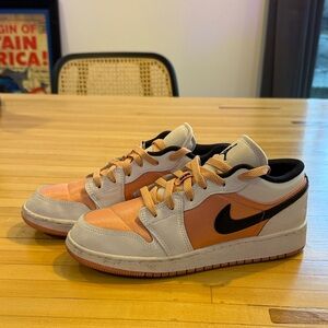 Jordan Low in Peach and Black